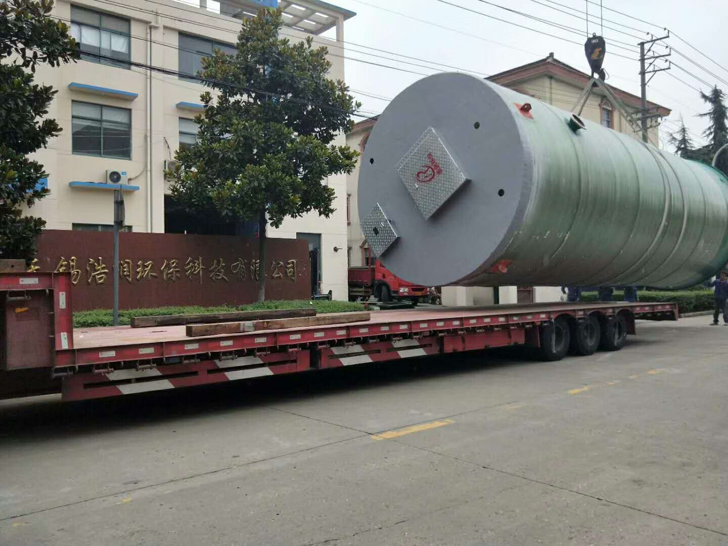 玻璃钢一体化泵站送往现场